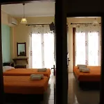 Vicky Hotel apartamentowy Nikiana