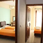 Vicky Hotel apartamentowy Nikiana