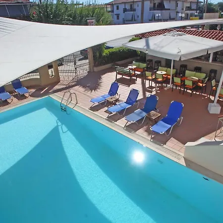 Vicky Apartahotel 3*