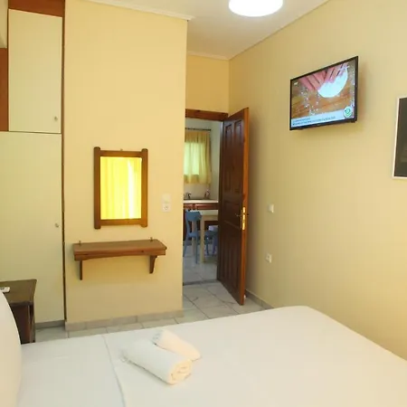 Vicky Apartahotel Nikiana