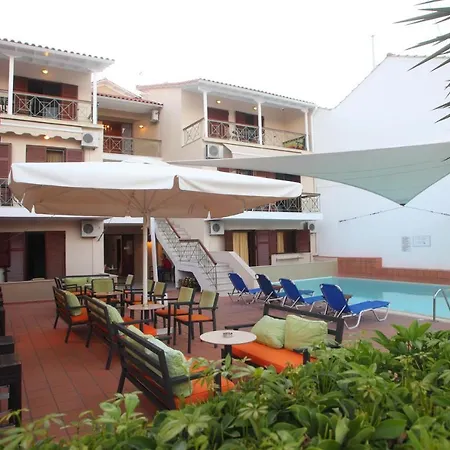 Vicky Apartahotel 3*