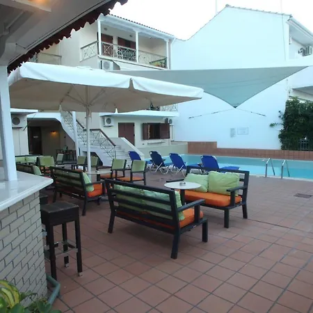 Vicky Aparthotel